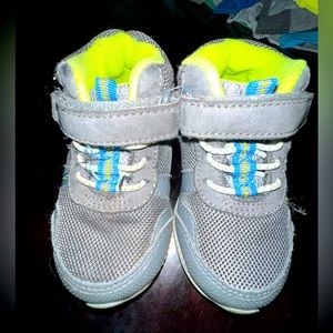 Stride Rite toddler sneakers size 5